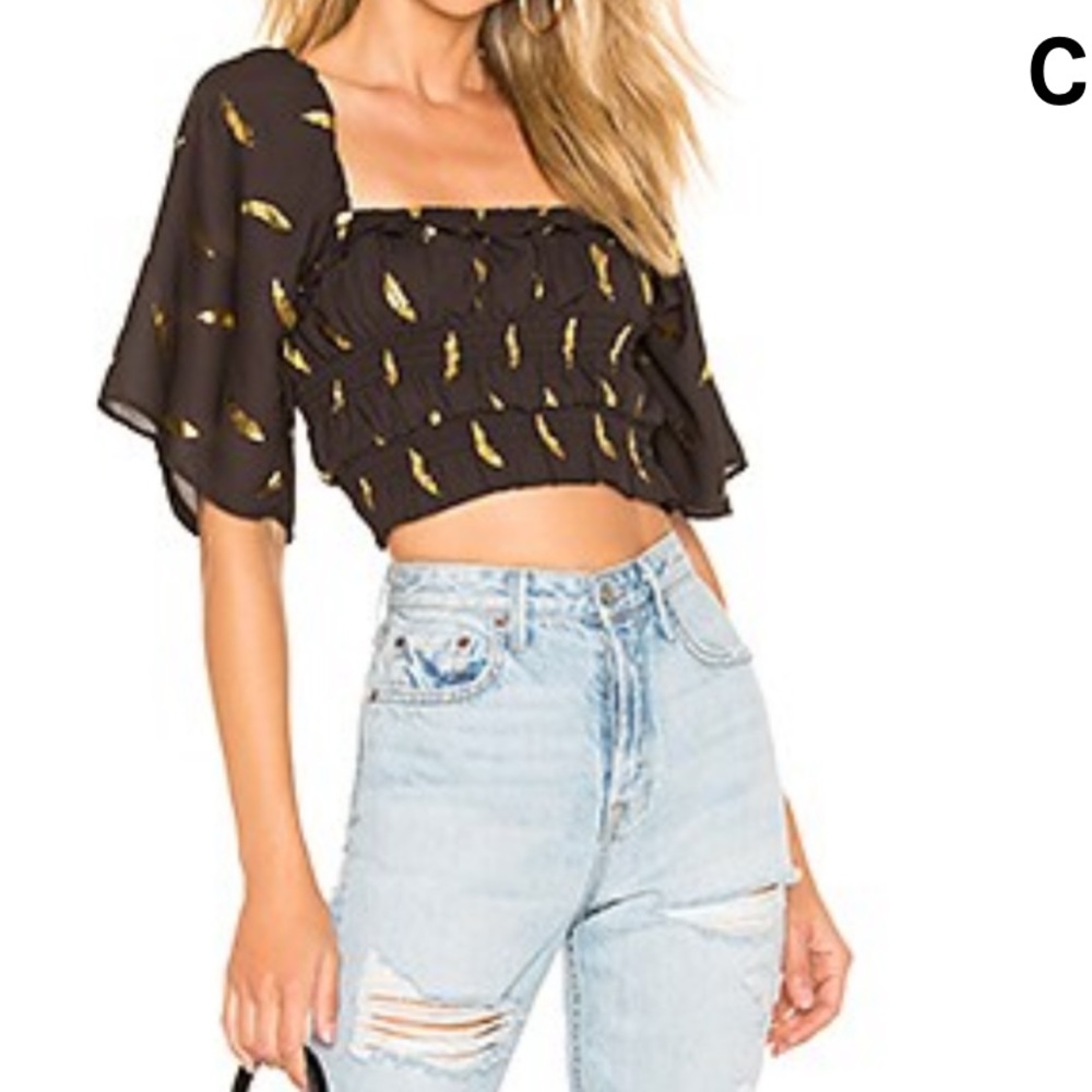 TulaRosa Rosie Top (Revolve).
Black and Gold
Crop Top
Worn Twice